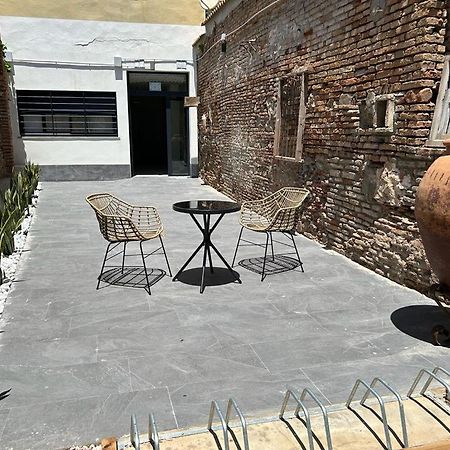 Centro Estudio Trinidad Malaga 3 Eksteriør bilde