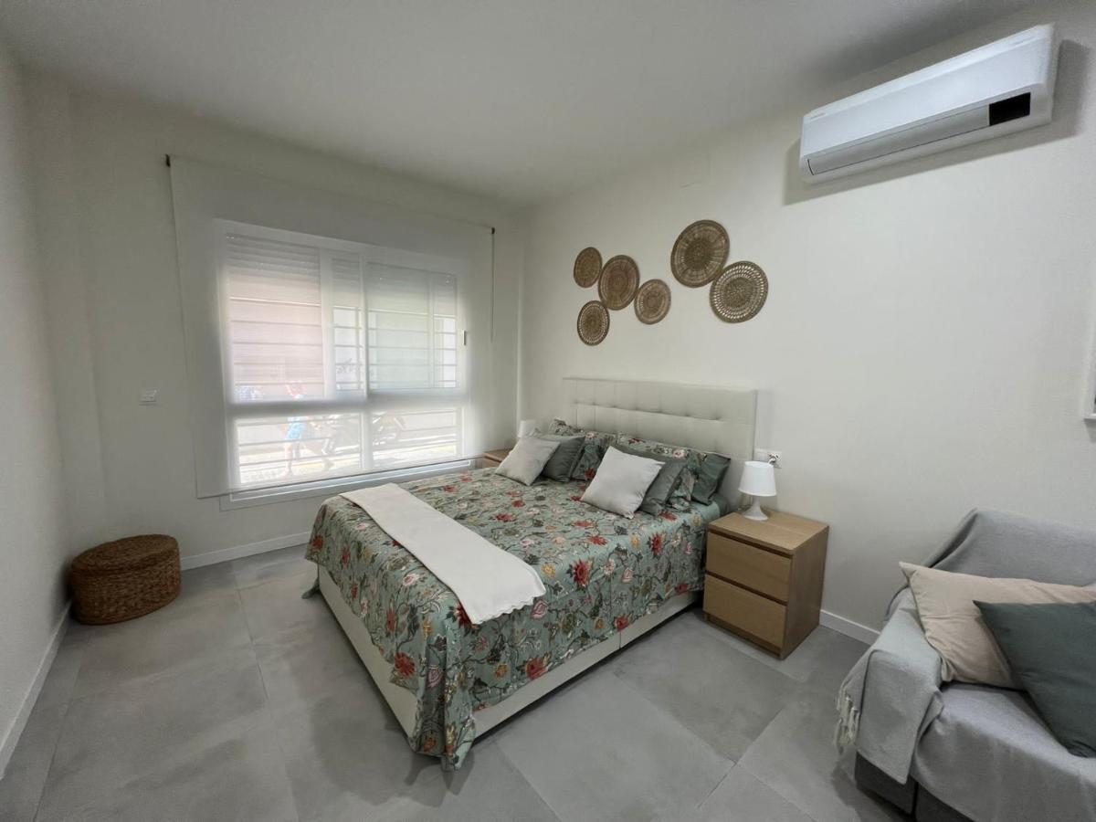 Centro Estudio Trinidad Malaga 3 Eksteriør bilde